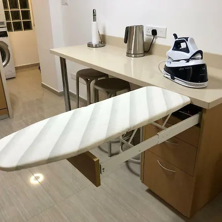 Kennedy Deluxe * Nicosia