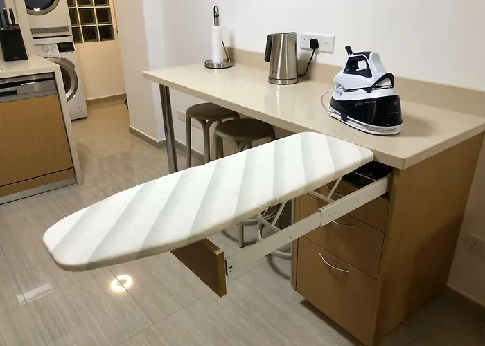 Kennedy Deluxe * Nicosia