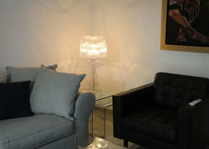 Kennedy Deluxe * Nikosia